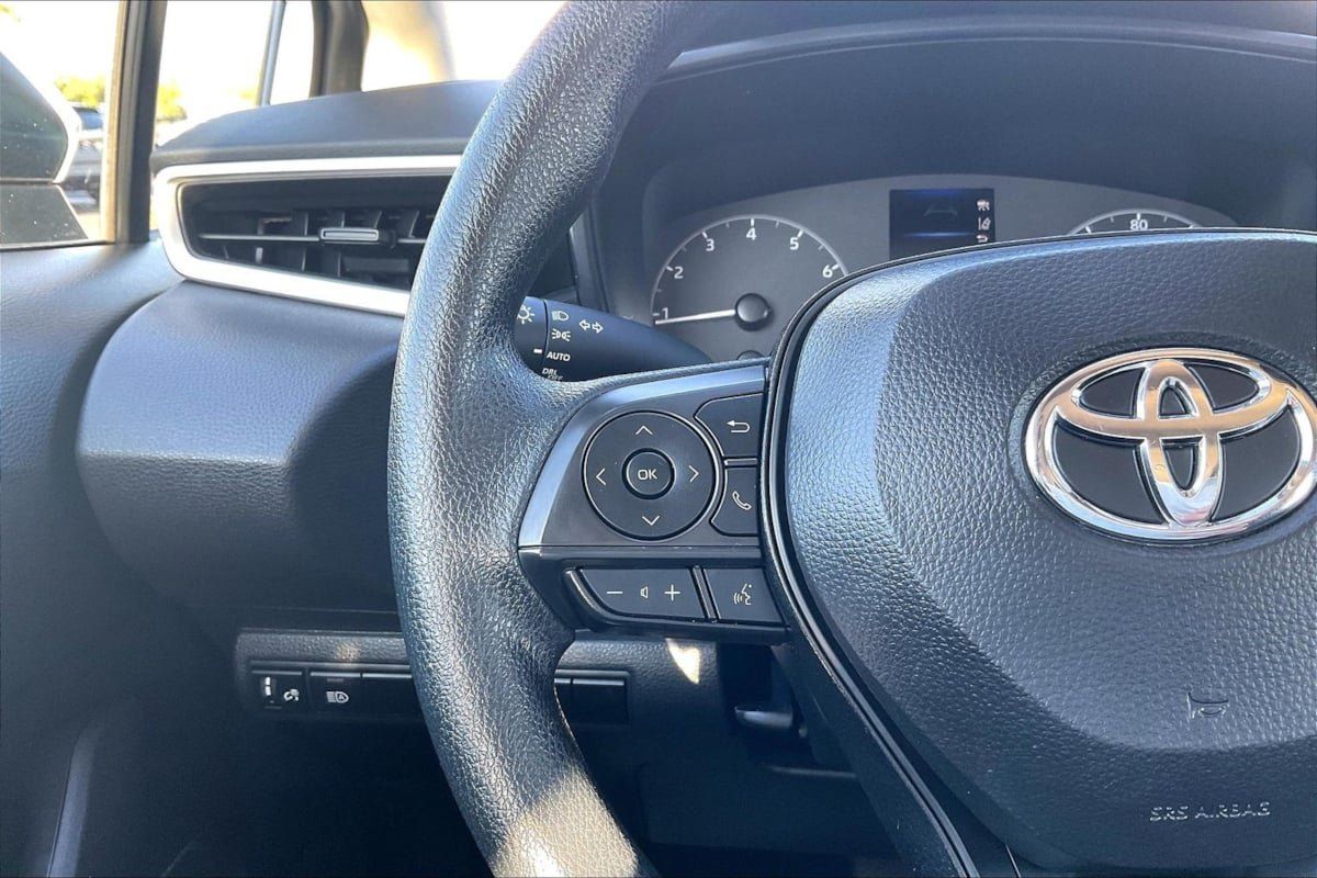 Used 2024 Toyota Corolla LE FWD image 15