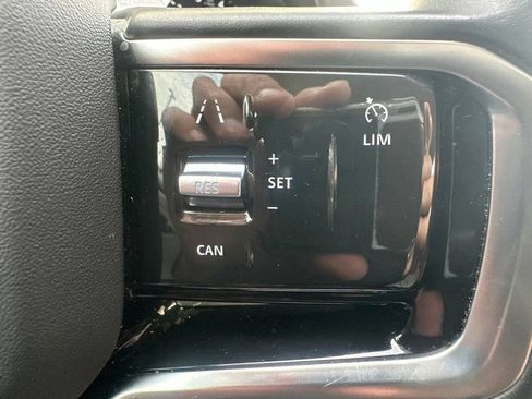 Used 2021 Land Rover Range Rover Evoque S AWD/4WD image 18