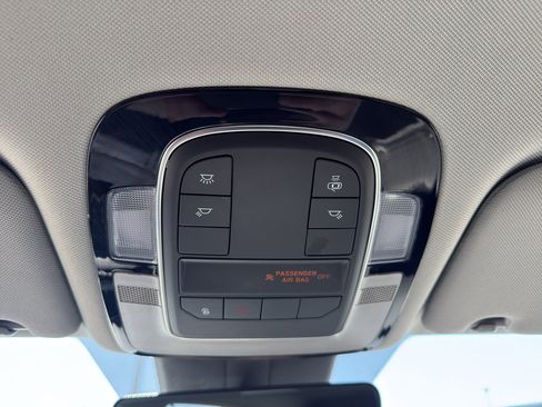 Used 2021 Hyundai Santa Fe SEL w/ Convenience Package AWD/4WD image 23