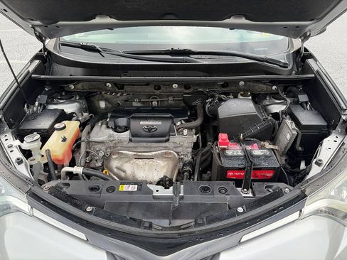 Used 2018 Toyota RAV4 LE w/ All Weather Liner Package AWD/4WD image 25