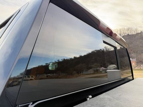 Used 2022 Chevrolet Silverado 2500 LTZ w/ LTZ Plus Package image 16