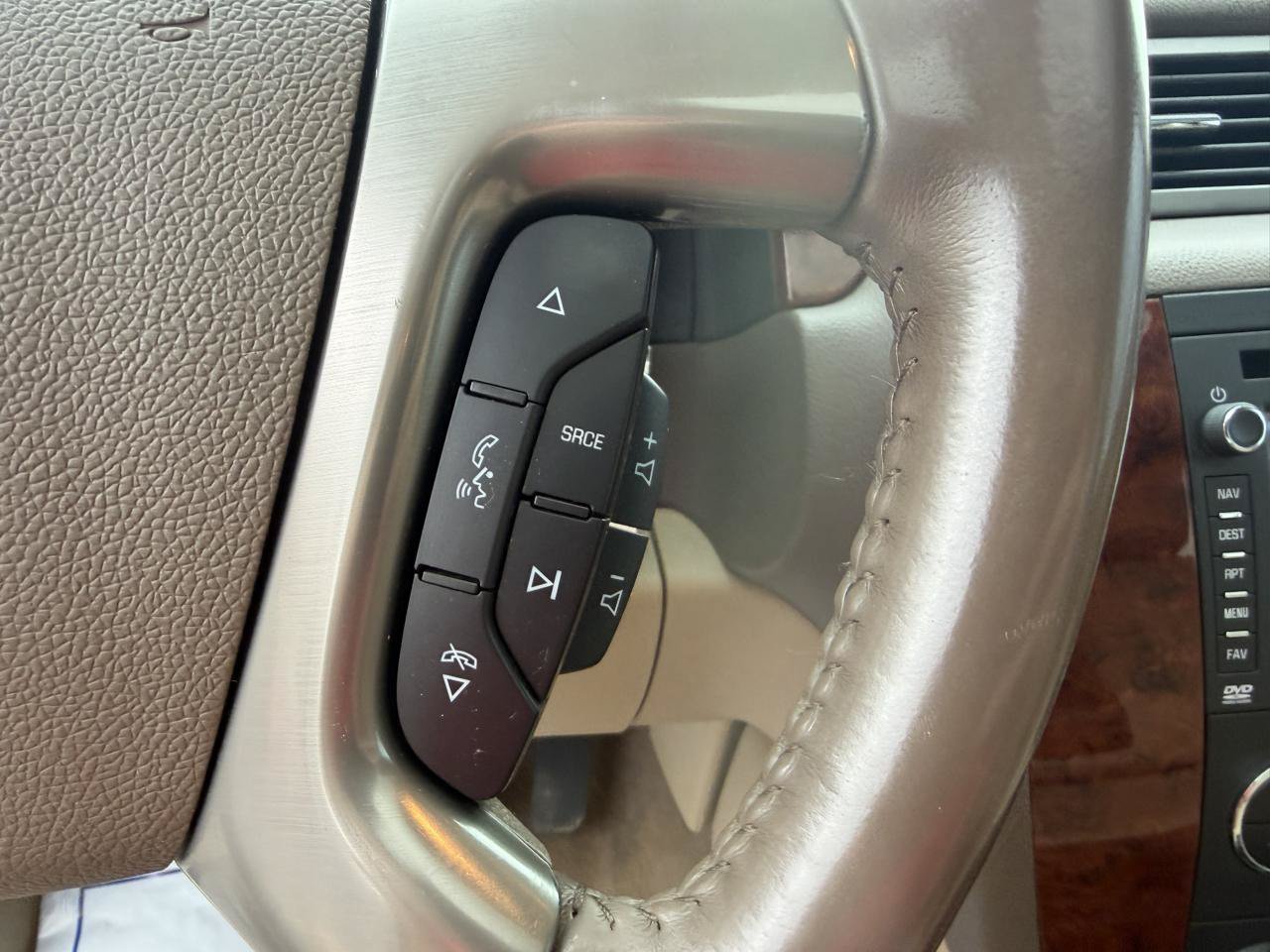 Used 2012 Chevrolet Silverado 2500 LTZ w/ LTZ Plus Package AWD/4WD image 27