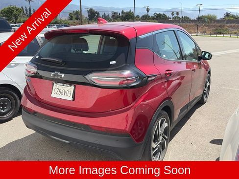 Used 2023 Chevrolet Bolt LT FWD image 3