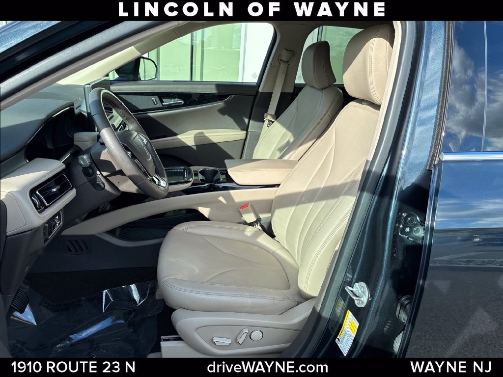 Certified 2023 Lincoln Nautilus AWD w/ Premium Package image 12