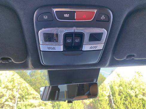 Used 2025 Kia Telluride SX Prestige X-Line AWD/4WD image 32