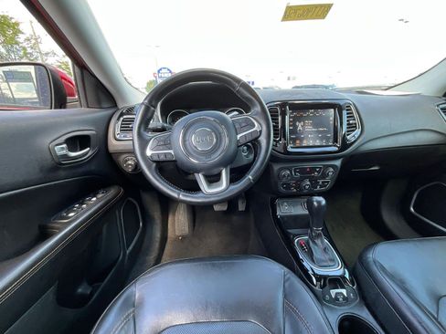 Used 2018 Jeep Compass Limited w/ Navigation Group FWD image 8