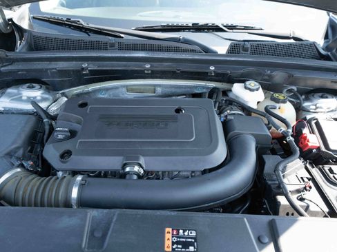 Used 2023 Buick Envision Avenir AWD/4WD image 32
