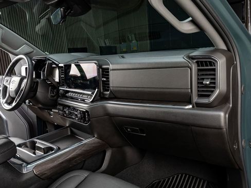 Used 2025 Chevrolet Silverado 3500 LTZ w/ LTZ Plus Package image 18