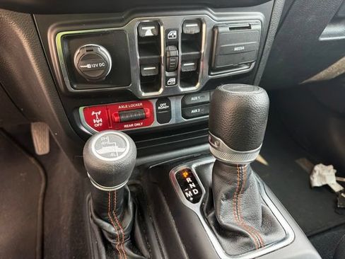 Used 2022 Jeep Gladiator Mojave w/ LED Lighting Group AWD/4WD image 14