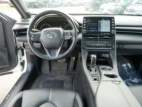 Used 2022 Toyota Avalon Touring FWD image 21