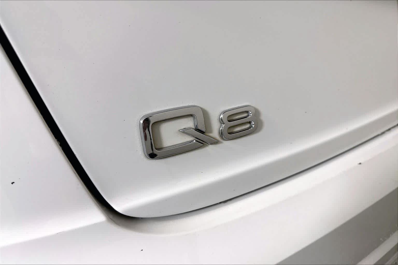 Used 2022 Audi Q8 Premium Plus AWD/4WD image 10