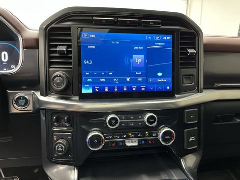 Used 2023 Ford F150 Lariat w/ Max Trailer Tow Package image 22