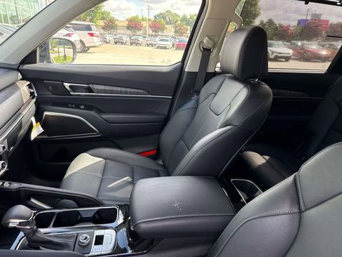New 2025 Kia Telluride EX w/ EX Captain's Chair Package FWD image 20