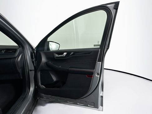 Used 2024 Ford Escape ST-Line image 32