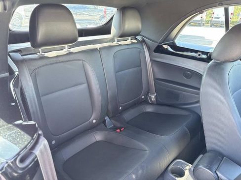 Used 2019 Volkswagen Beetle 2.0T S FWD image 12