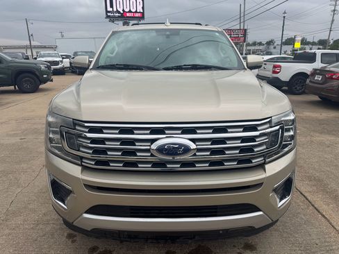 Used 2018 Ford Expedition Limited w/ Equipment Group 302A RWD image 8