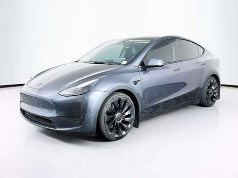 Used 2022 Tesla Model Y Performance AWD/4WD image 3