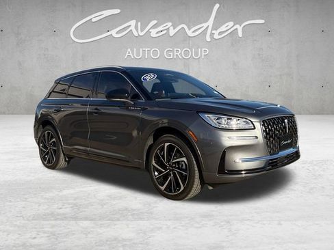 Used 2024 Lincoln Corsair Grand Touring AWD/4WD image 2