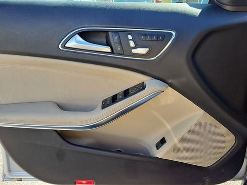 Used 2019 Mercedes-Benz GLA 250 image 30