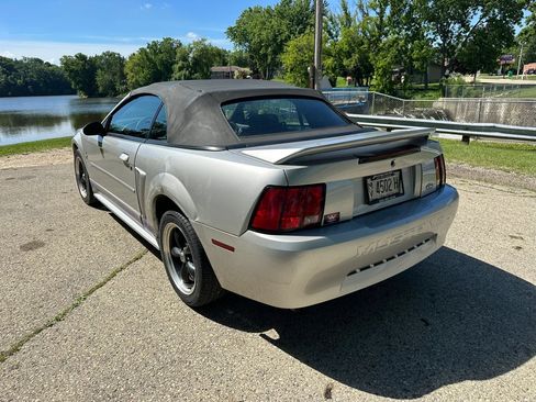 Used 2000 Ford Mustang Convertible RWD image 8