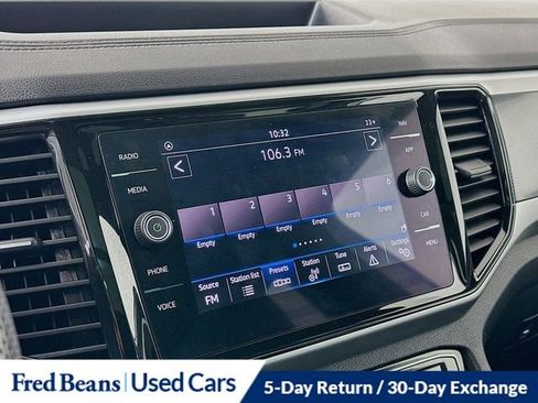 Used 2022 Volkswagen Atlas Cross Sport SEL R-Line image 15