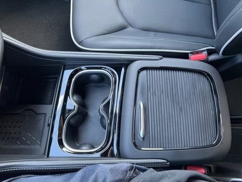 New 2026 Chrysler Pacifica Limited w/ S Appearance Package image 26