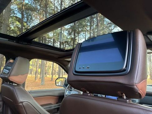 Used 2023 Ford Expedition Max King Ranch image 28