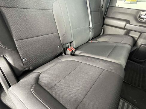 Used 2022 Chevrolet Silverado 2500 Custom w/ Custom Value Package AWD/4WD image 10