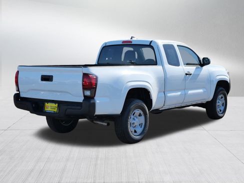 Used 2020 Toyota Tacoma SR image 7