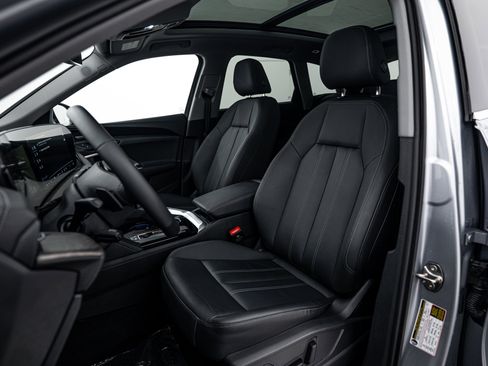 Used 2025 Audi Q5 Premium w/ Premium Plus AWD/4WD image 15