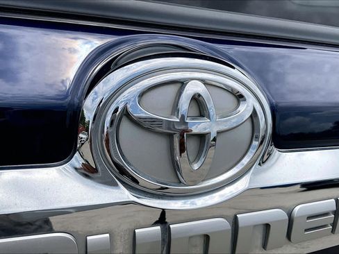 Used 2019 Toyota 4Runner Limited RWD image 30