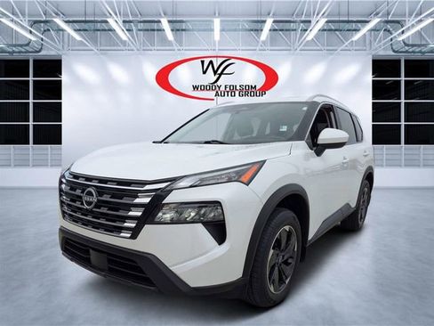 Used 2024 Nissan Rogue SV w/ SV Premium Package FWD image 7