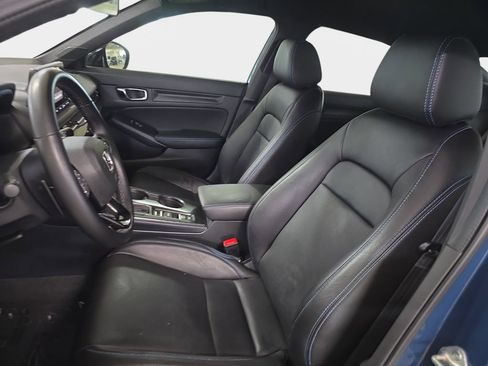 Used 2025 Honda Civic Sport image 17