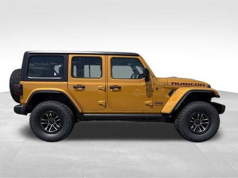 New 2026 Jeep Wrangler Unlimited Rubicon w/ Xtreme 35 Tire Package AWD/4WD image 19