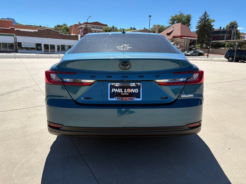 Used 2025 Toyota Camry LE w/ Convenience Package FWD image 5