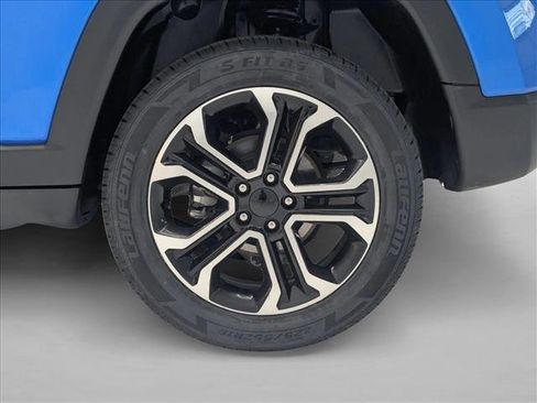 Used 2022 Jeep Compass Limited image 24