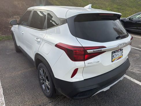 Certified 2023 Kia Seltos LX image 3