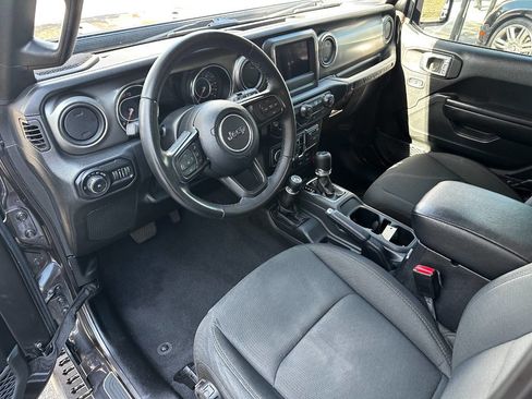 Used 2021 Jeep Wrangler Unlimited Sport image 26