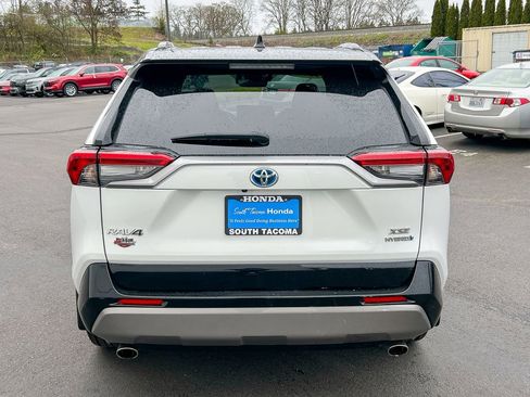 Used 2023 Toyota RAV4 XSE w/ XSE Grade Weather Package AWD/4WD image 12