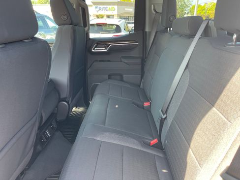 New 2026 GMC Sierra 1500 Elevation image 17