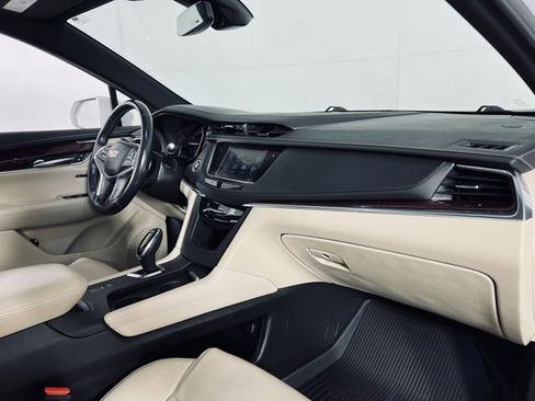 Used 2019 Cadillac XT5 Luxury image 18