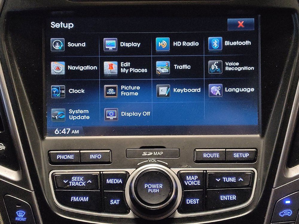 Used 2013 Hyundai Santa Fe Limited w/ Technology Pkg AWD/4WD image 25