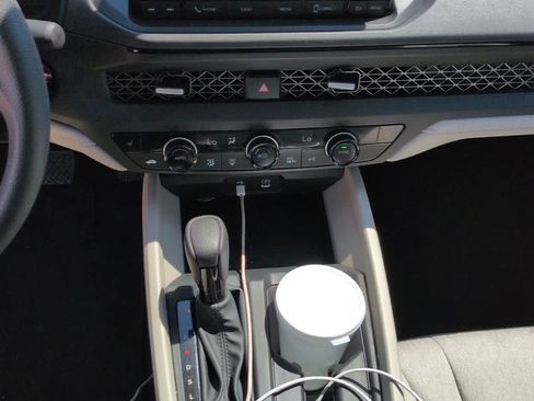 Used 2025 Honda Accord SE image 11