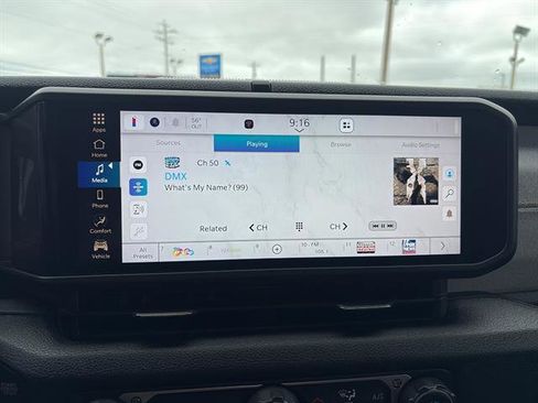 Used 2025 Jeep Wrangler Sport image 17