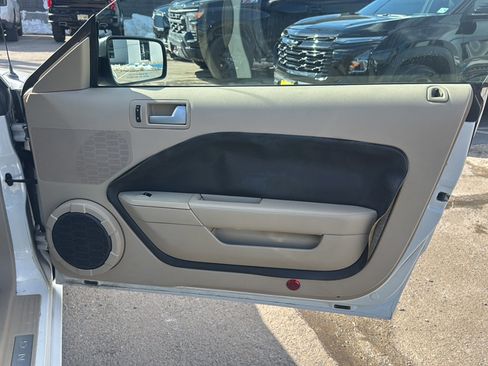 Used 2008 Ford Mustang GT Premium image 21