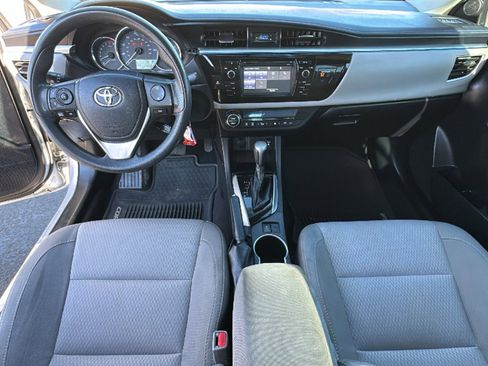 Used 2014 Toyota Corolla LE image 26