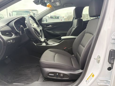Used 2023 Chevrolet Malibu LT image 16