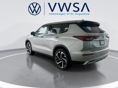 Used 2024 Mitsubishi Outlander SE FWD image 6