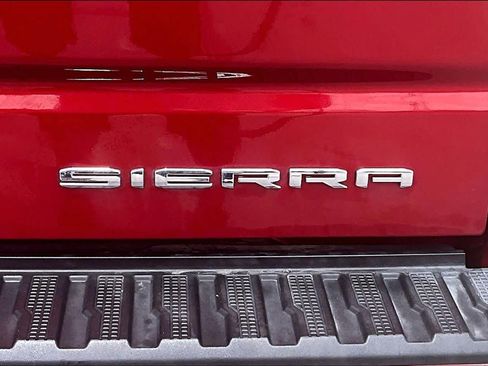 Used 2021 GMC Sierra 1500 Denali w/ Denali Ultimate Package AWD/4WD image 18