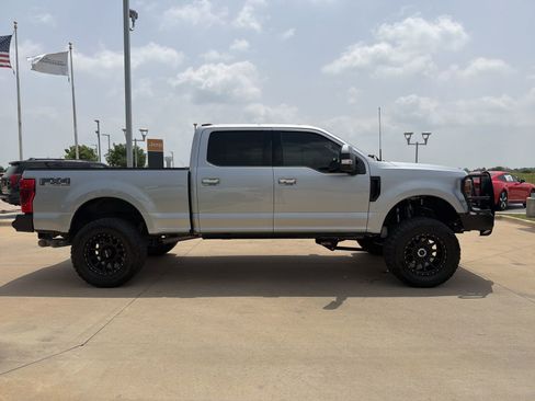 Used 2022 Ford F250 Lariat w/ Lariat Ultimate Package AWD/4WD image 7